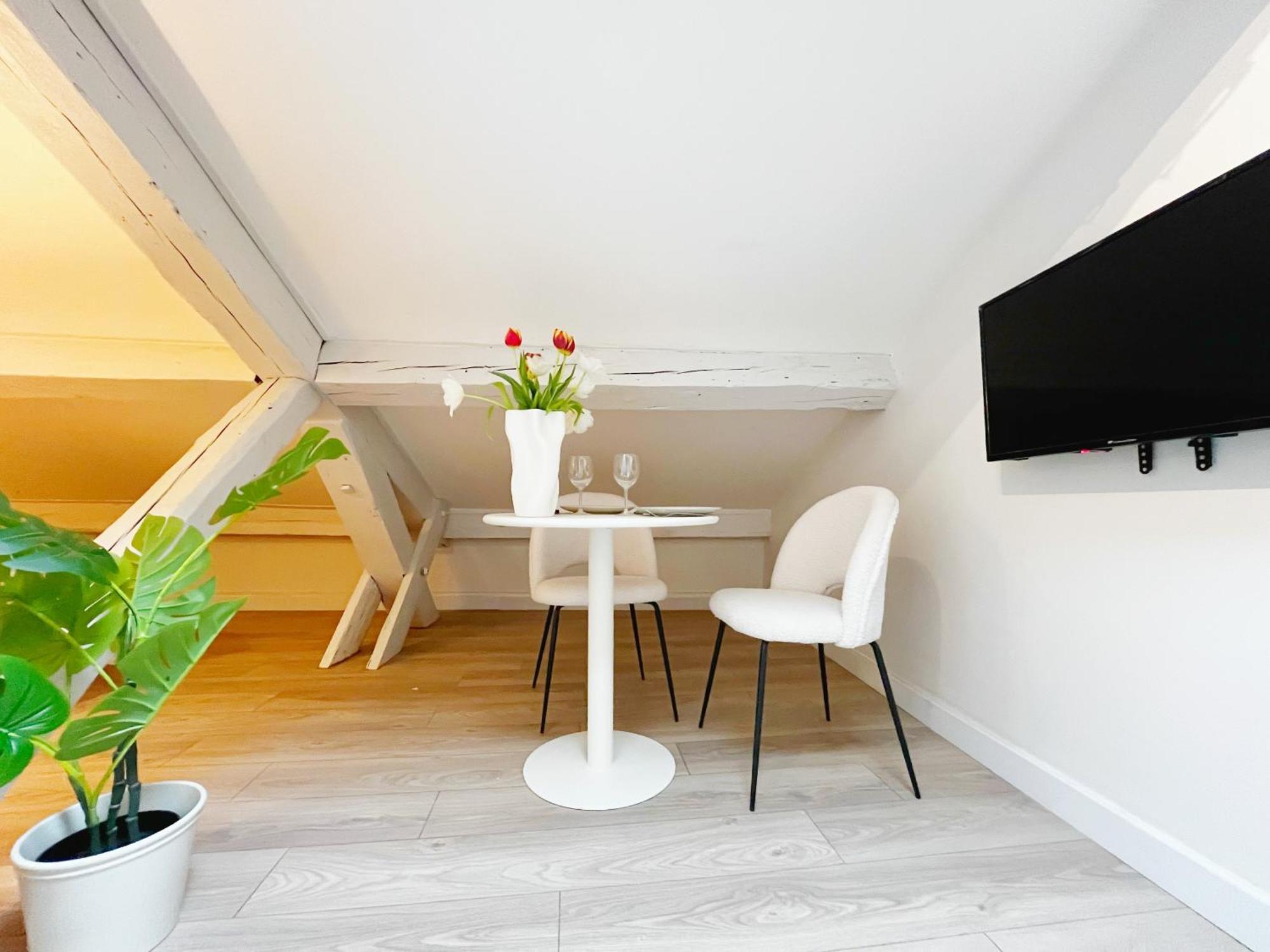 Dorset Apartment